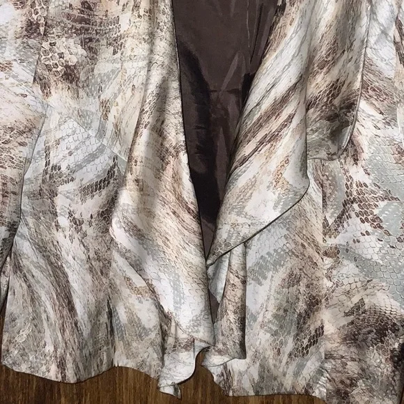 Perceptions New York blazer ruffle front snake print - Picture 4 of 8